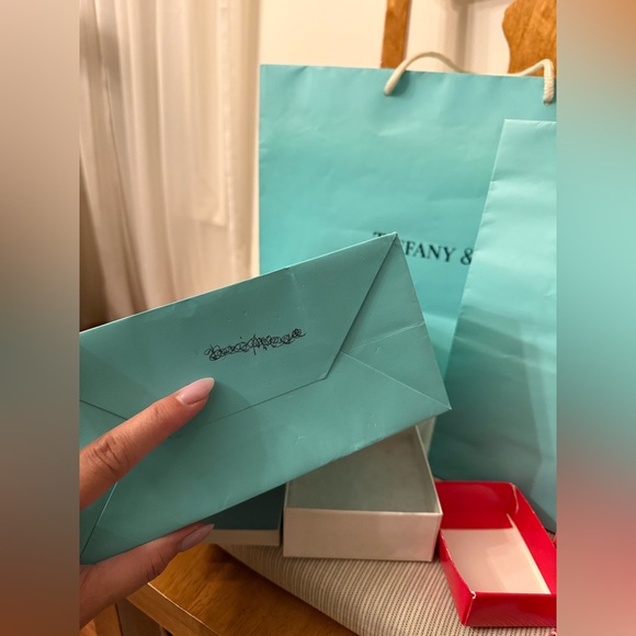 Imperfect Lot: 3 Tiffany & Co. Blue Shopping Bags & 2 Macy's jewelry Boxes & bag - Picture 4 of 11